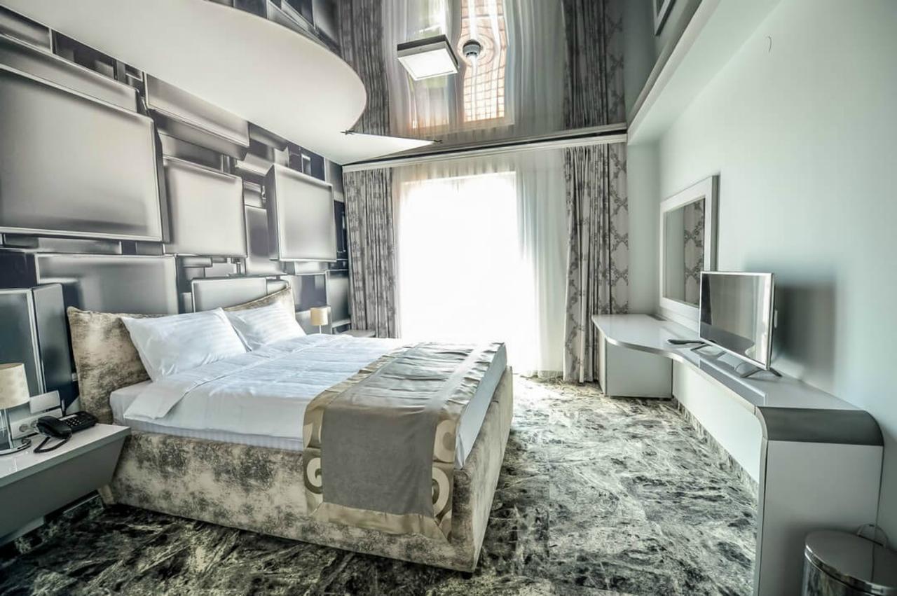 Garni Hotel Hollywoodland Wellness & Aquapark ベオグラード エクステリア 写真
